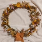 couronne de fleurs sechées