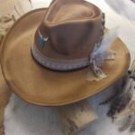 chapeau